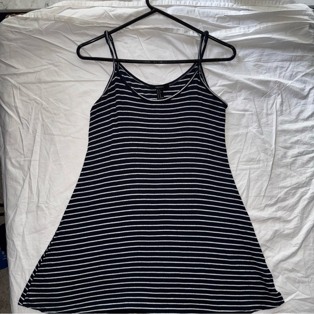 Forever 21 Navy & White Striped Summer Dress size X-Small EUC